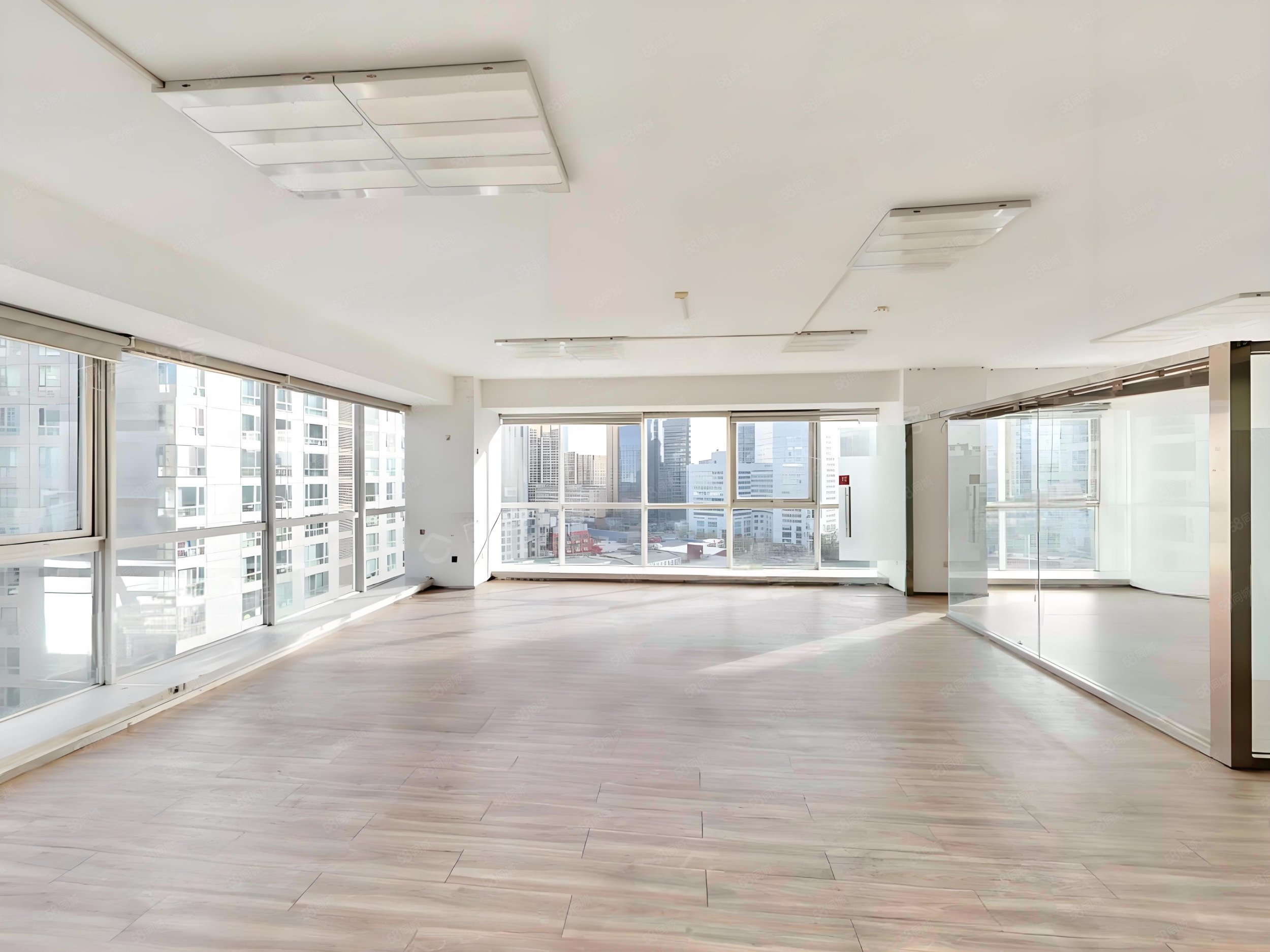 遠洋新干線3室2廳1衛(wèi)132.72㎡東北580萬