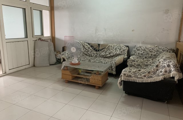 聊建四公司家属院3室2厅1卫