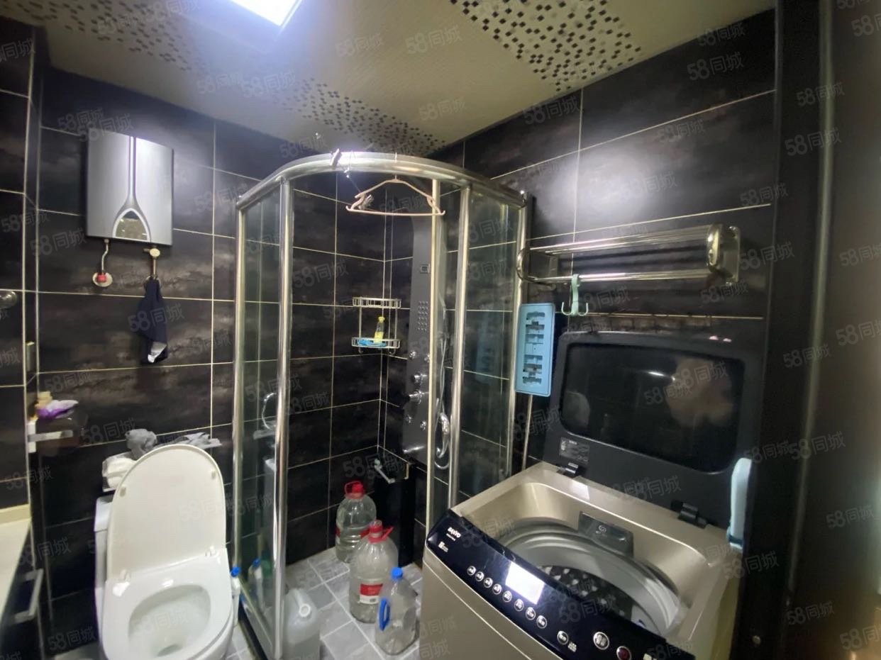 钻石名城(龙山)2室1厅1卫95㎡西南36.5万