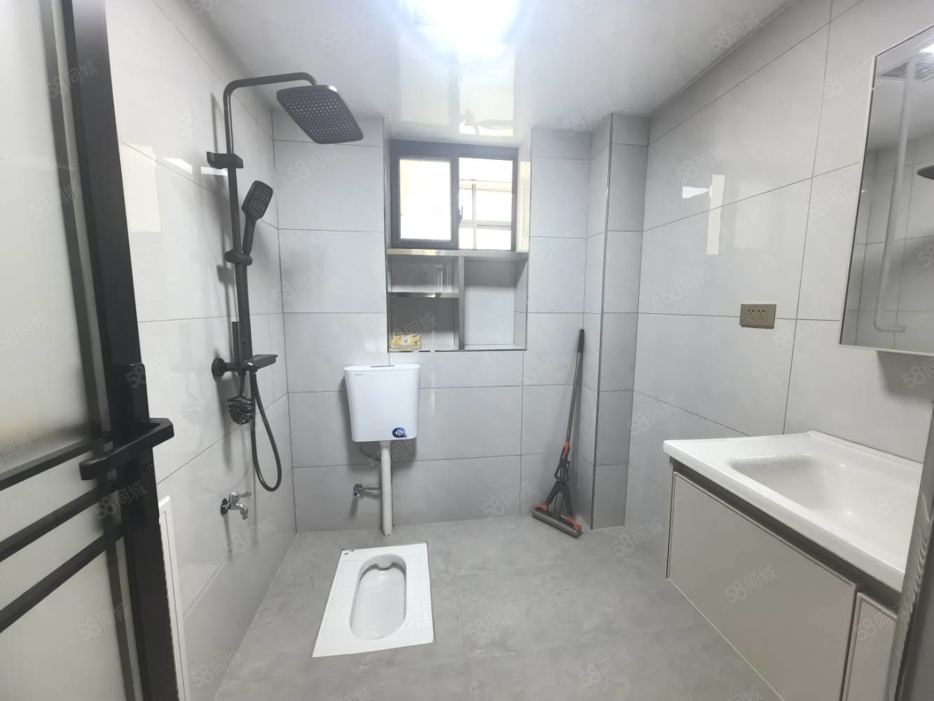 东信小区4室2厅1卫100㎡南北46万