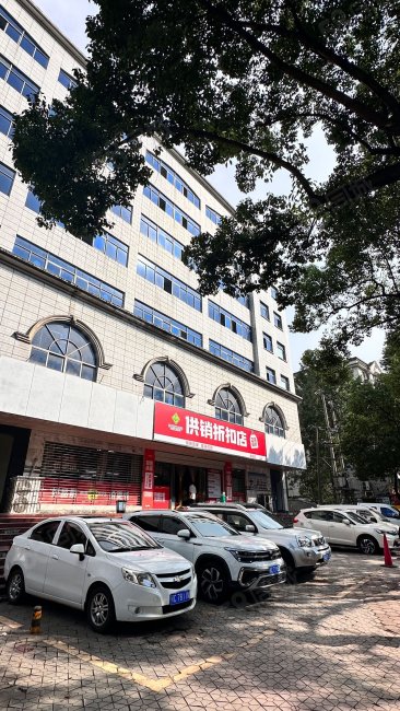 汉江北路11号小区3室2厅1卫89.56㎡北33万