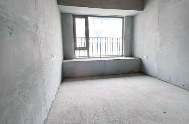 保利云上悠境花园4室2厅257.58㎡320万二手房图片