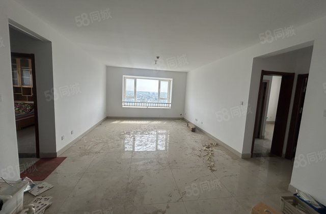 摩天轮南，142平62万带车储免大税，东昌府院盛世天湖