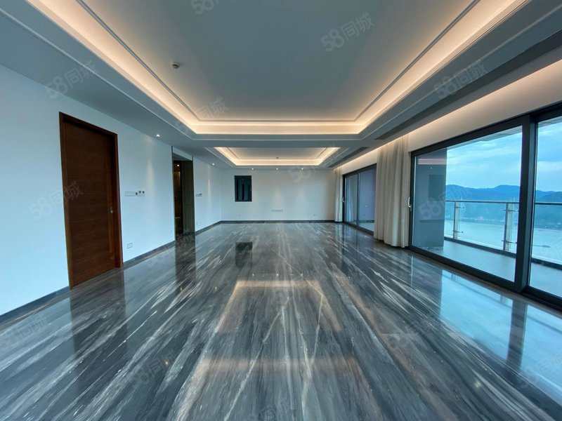 钱江新城华联钱塘公馆精装总裁大平层一线江景房不限贷诚售