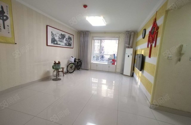 南北通透 122平 3室2厅 简单装修 采光好 周边商圈成熟