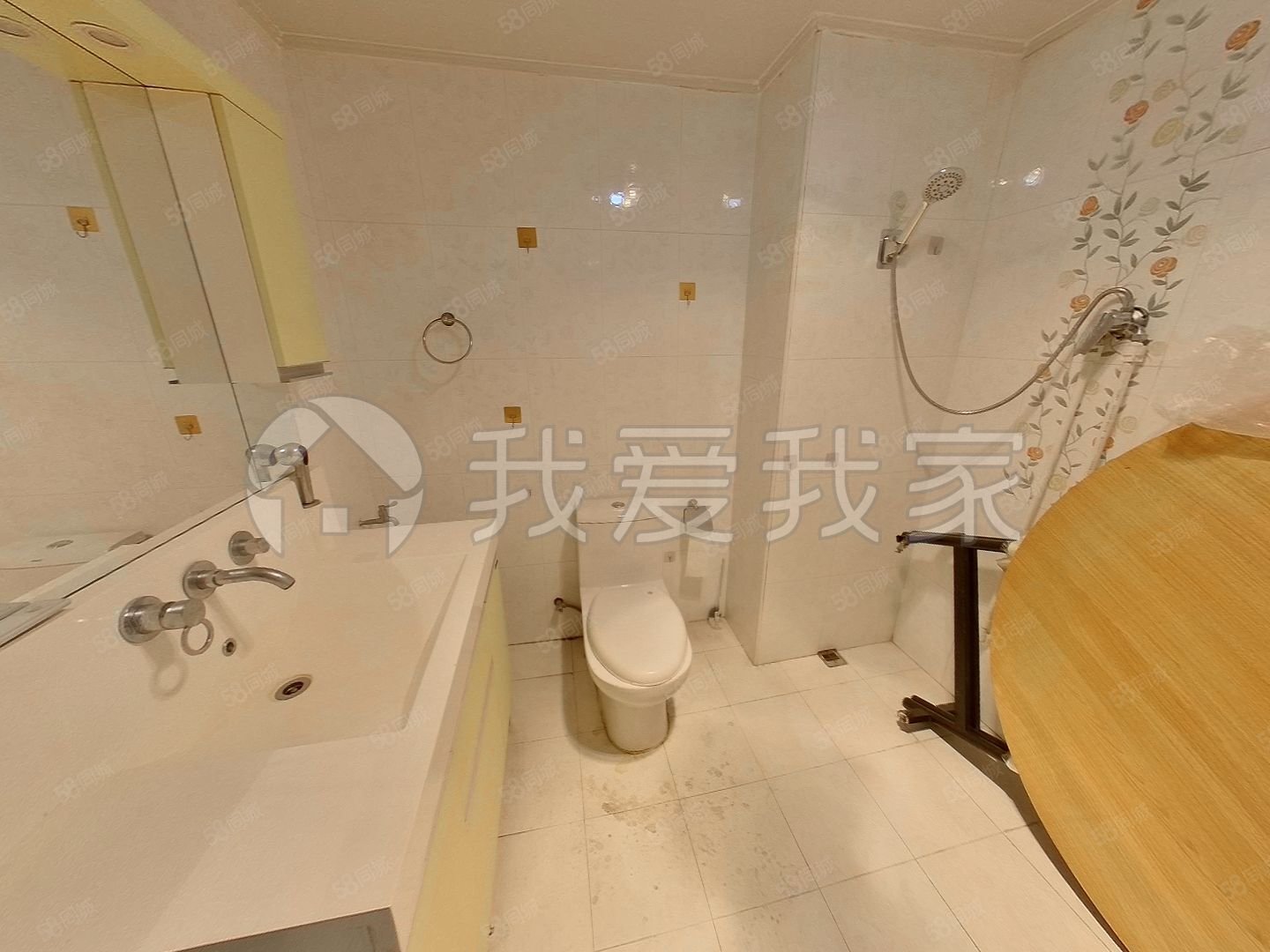 自然美大樓2室1廳2衛(wèi)121.16㎡東南450萬