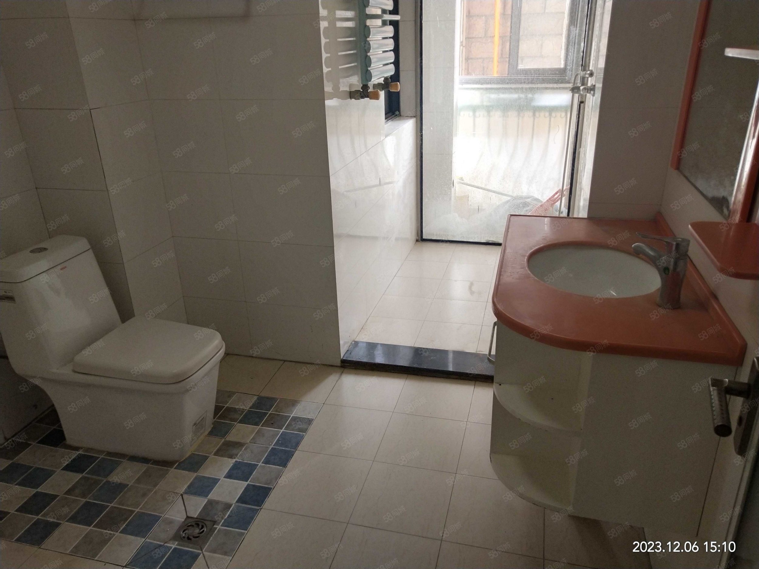 兴丽风情巴黎3室2厅2卫136㎡北75万