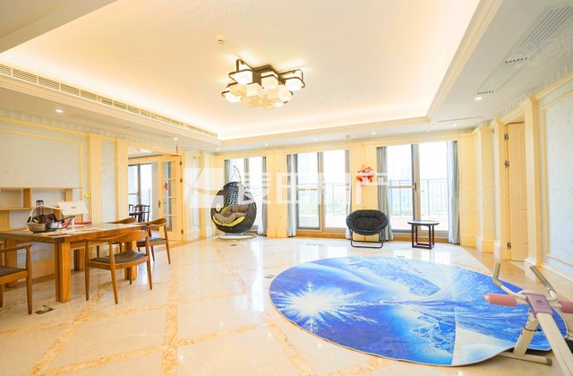 万科湖心岛(公寓住宅)4室2厅285.54㎡1550万二手房图片