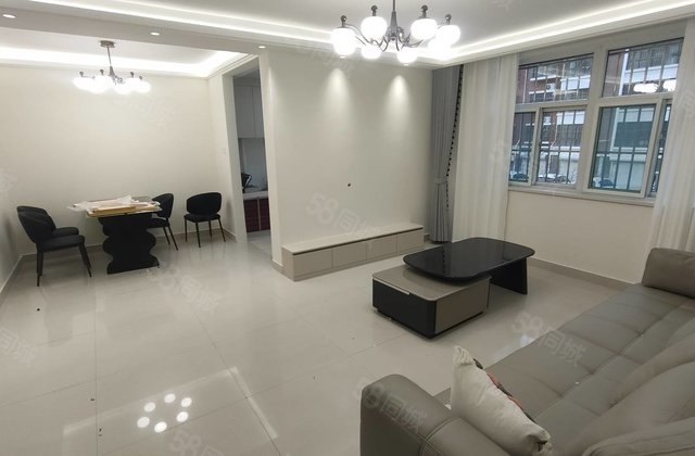 精装带家具家电孝心一楼带地上车库免大税带储藏室随时看房有钥匙