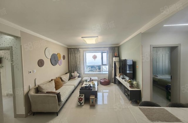 急售羡林苑。文轩总部，婚房精装，拎包入住。大边户，随时看房。