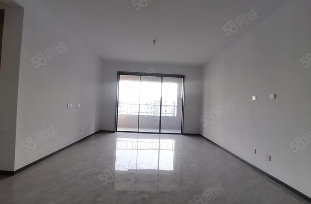 康盛园 送储藏室 精装交付双阳台已封好 中间好楼层 东昌天悦