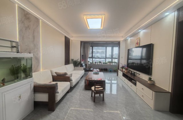 昌润湖畔电梯好楼层 精装 带车储地暖 实验   文轩