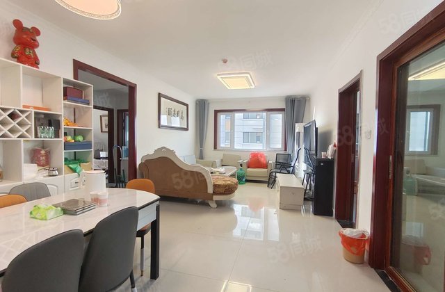 岳庄御府北区现房 边户好楼层 无遮挡  三室两卫 看房方便