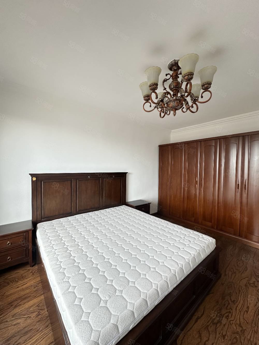 东方新城3室2厅1卫129㎡南北58.8万