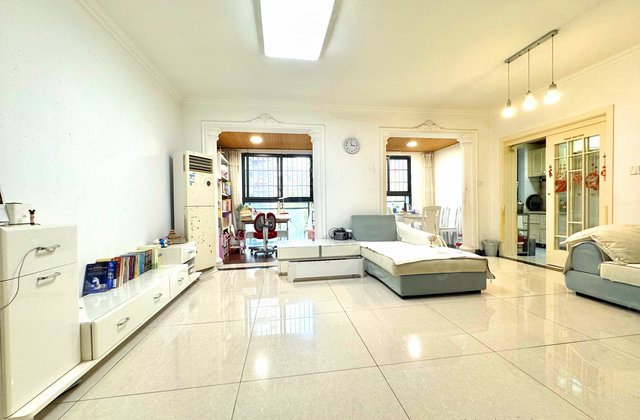 中大君悦金沙5期君郎院3室2厅85.95㎡239.8万二手房图片