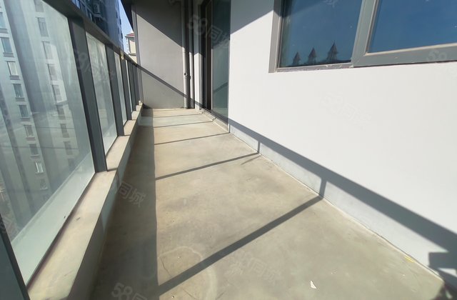 望度山月4室2厅175㎡138万二手房图片