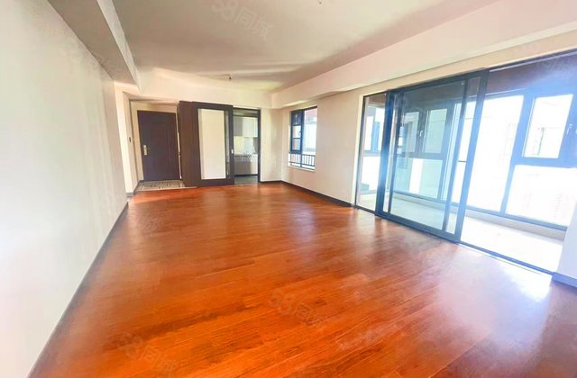 万科时光润园4室2厅110㎡146万二手房图片