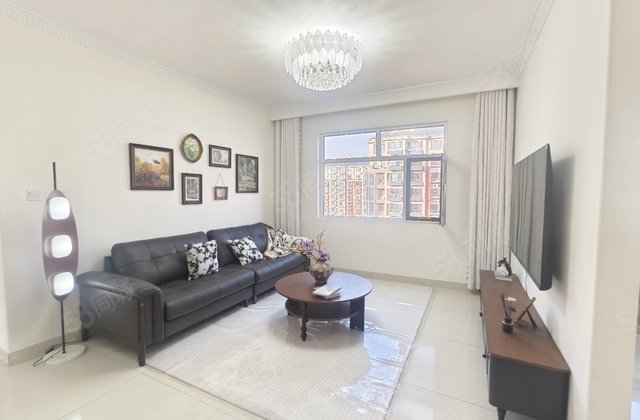 急售  二中文苑 聊城大学北邻！海德公园 精装三室 赠车 储