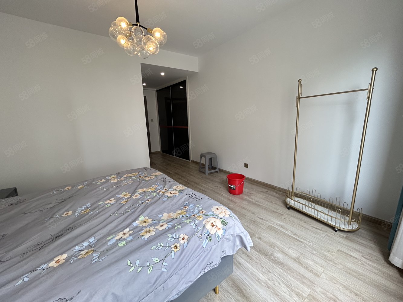 青华海park天玺5室2厅2卫168㎡南北121.6万