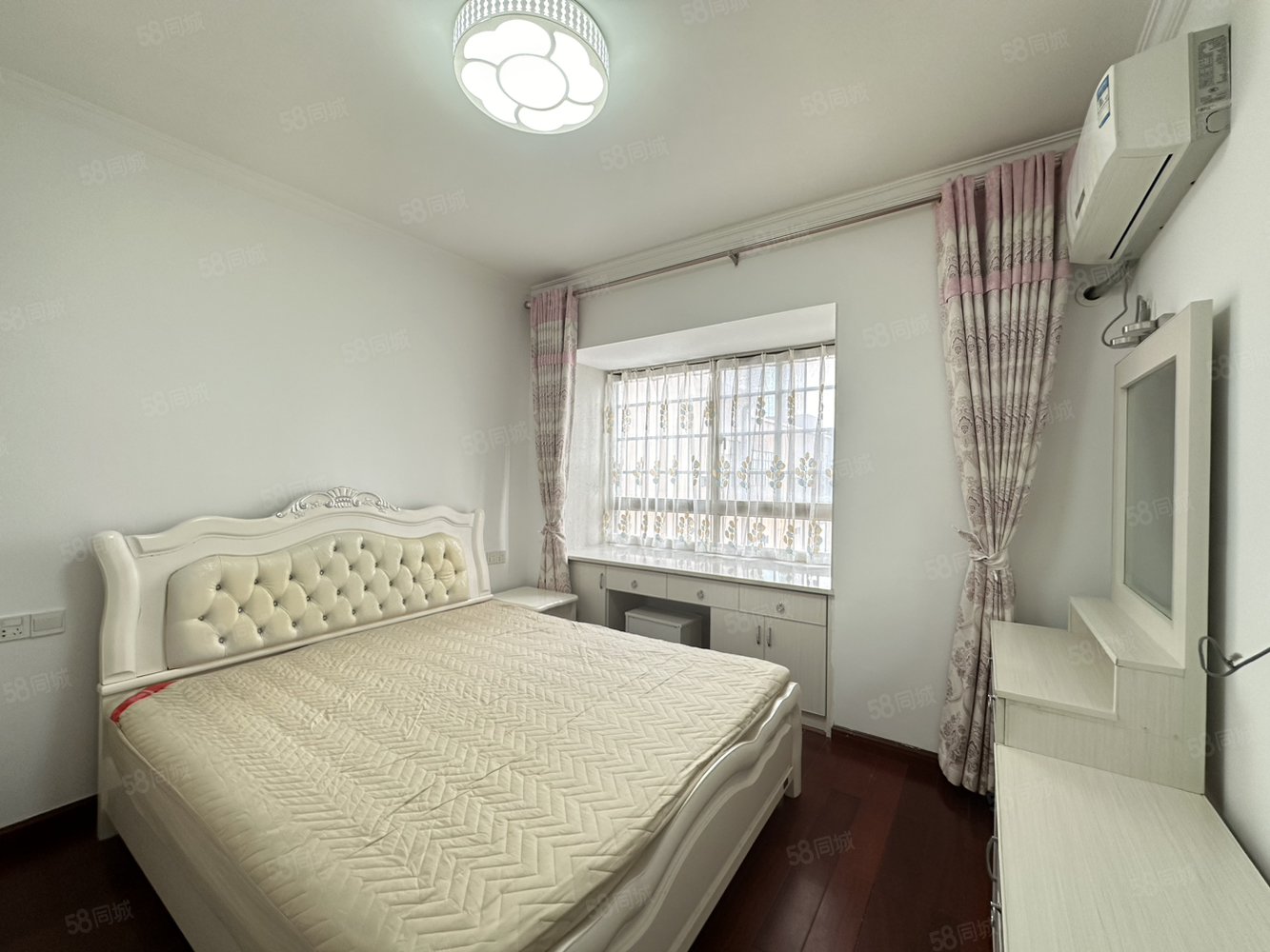 华鼎中央城3室2厅2卫125㎡南北81万