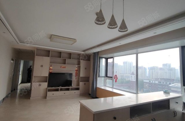 滨河边 昌润莲城 三室双卫 边户 赠送车位储藏室 全名户型