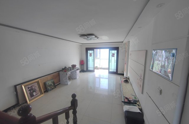 中通时代豪园二期(18-34号楼) 3房 周边配套完善