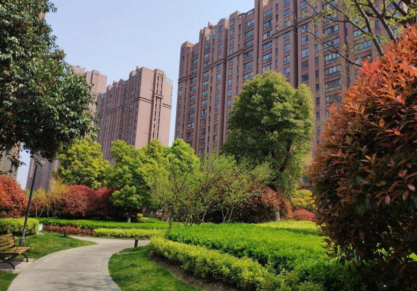 君启旁 悦达悦珑湾 中间楼层 双阳台 送车库车位,悦珑湾-盐城58同城