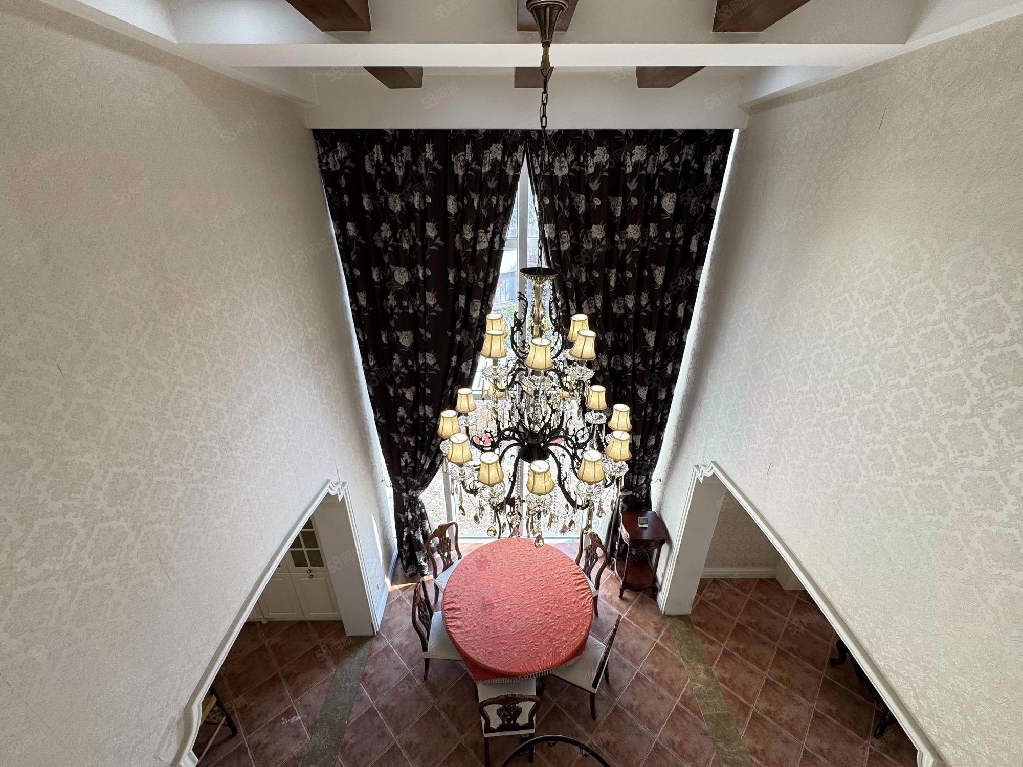 澳景園4室3廳5衛(wèi)365.66㎡南北1700萬(wàn)