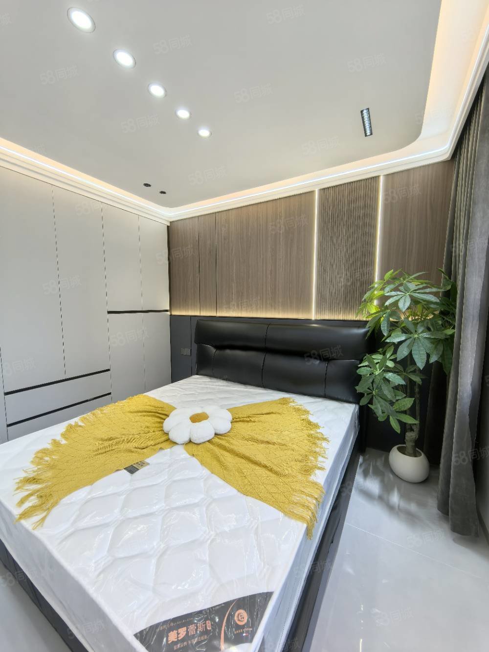 星河万源蓝湾3室2厅2卫133.36㎡南北73.8万