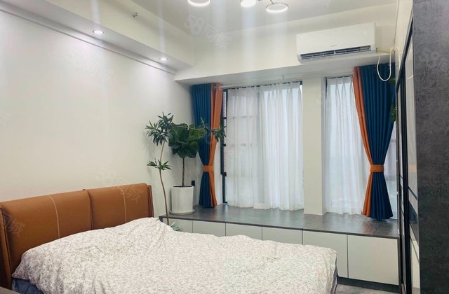 金茂悦龙山(商住楼)1室0厅37.07㎡34万二手房图片