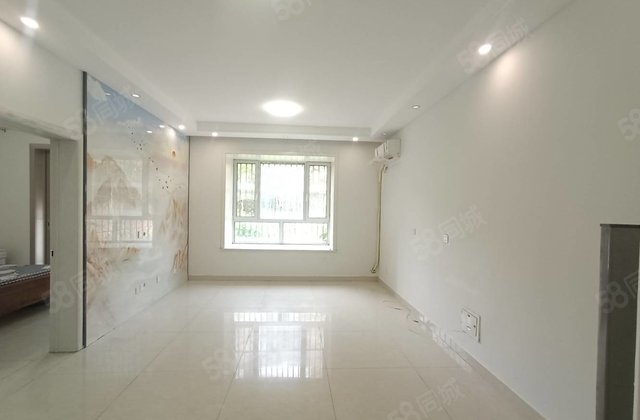 龙湾二期 带车位储藏室 一楼带院 免大税