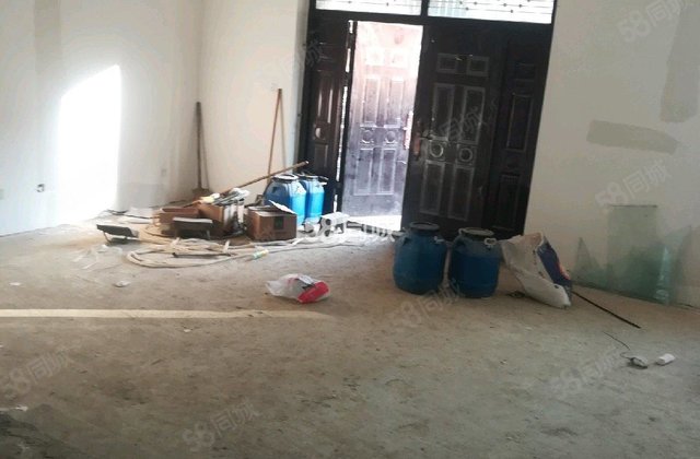 金信南苑逸墅家 低密度社区 视野开阔 环境优美 住着舒适