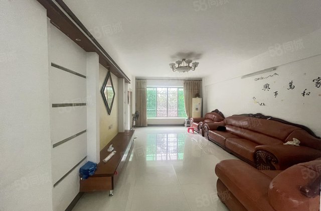 合力中苑4室2厅171.04㎡89.8万二手房图片