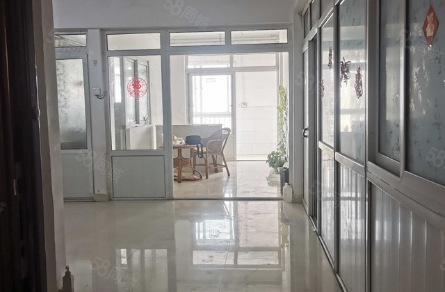 明德公寓2室1厅1卫 。。。