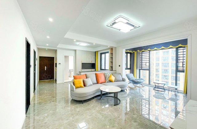 凤凰名城4室2厅116.63㎡66万二手房图片