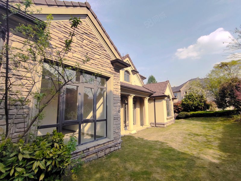 安吉名片,汀香独栋别墅,土地2亩 地上两层美式大独栋诚意出售