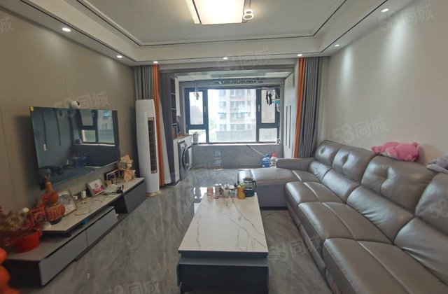 东昌丽都北区-锦绣观邸东边户-满二带车位储藏室