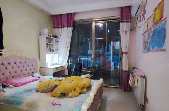 华悦金钻 电梯房 近医院  精装可拎包入住 交通便捷 1楼