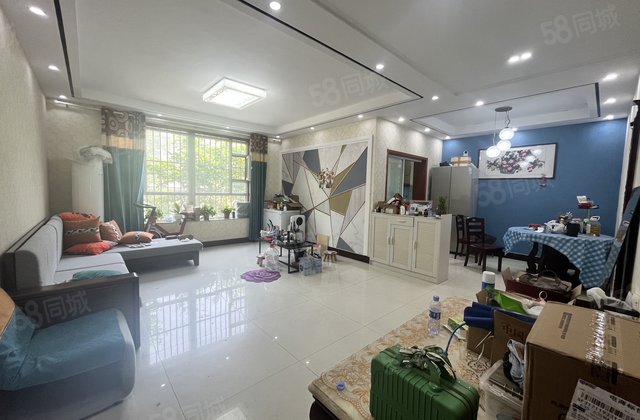 凤凰新城(东区) 精装好房 近医院 南北通透 出行方便