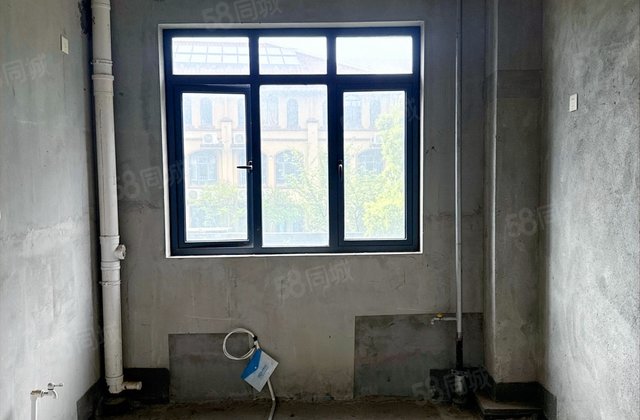 中建亮月湖4室2厅163㎡108万二手房图片