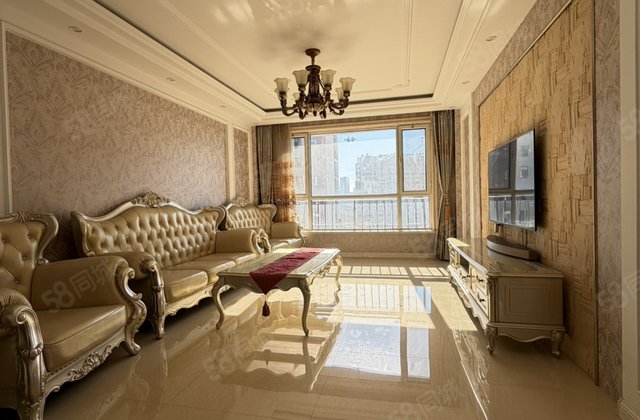 东艺春城3室2厅1卫112㎡南北56万