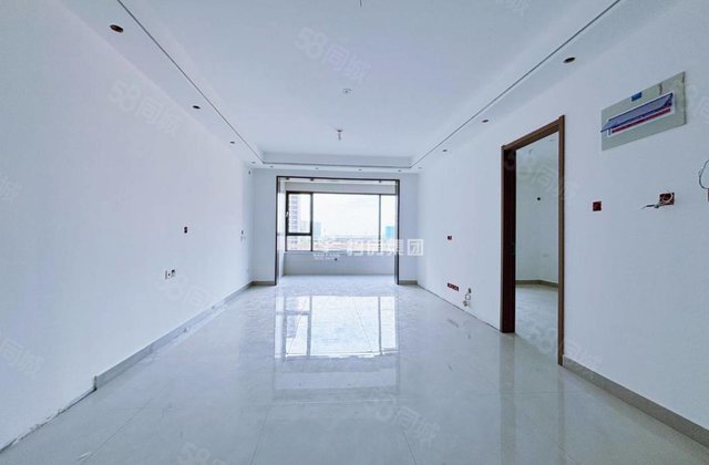 湖语上院 洋房 四叶草户型 精装修 送车位储藏室 随时看房