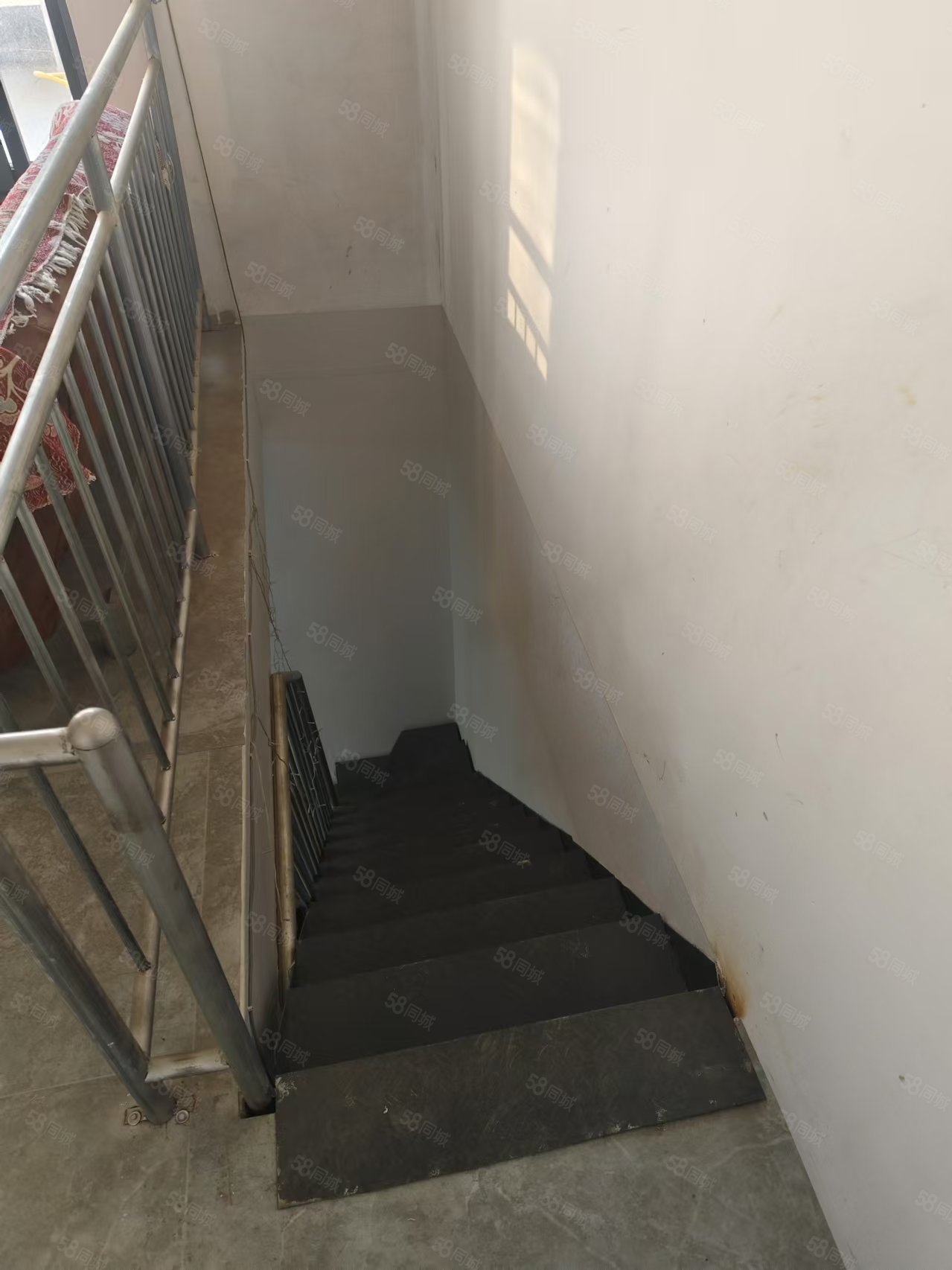 文帝街小区3室2厅1卫78㎡南28万