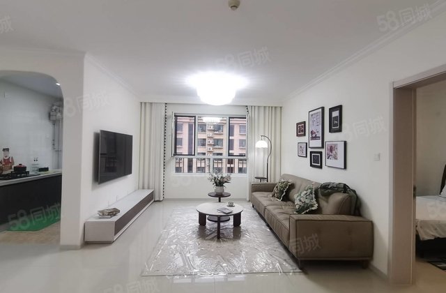 振兴路旁 海润公园 精装三室两卫 单价