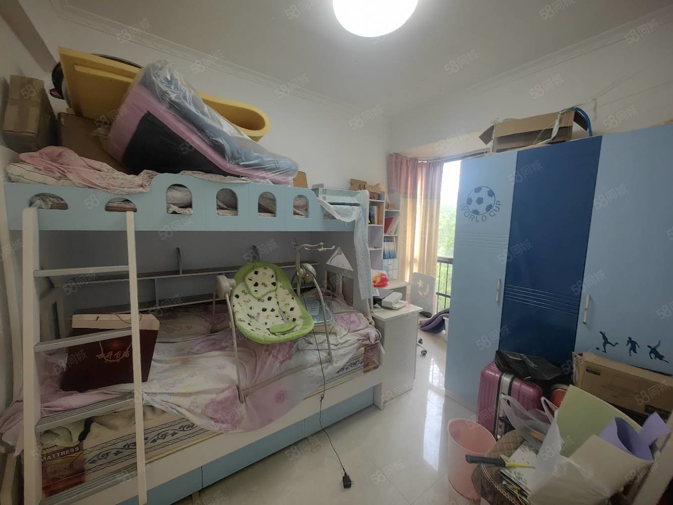 奥林清华3室2厅2卫132㎡南北72万