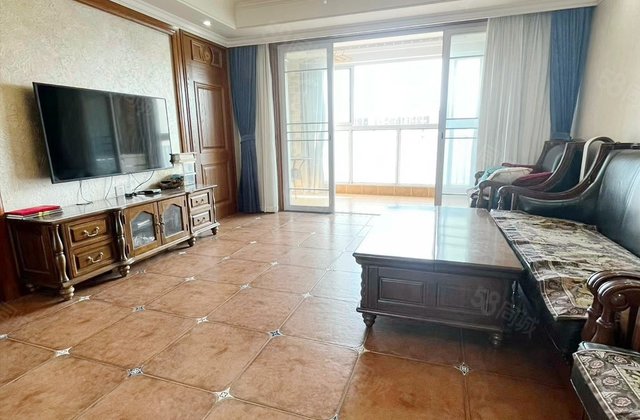 常熟金域蓝湾(二区)3室2厅139.52㎡110万二手房图片