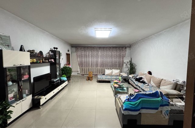 建宇花园第三生活区3室1厅180㎡89.9万二手房图片