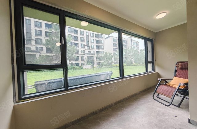 徒骇河畔 湖语上院 一校三馆 单价7开头！双卫双阳台 送车位