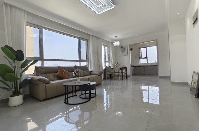 房东急售 送车位 储藏室 免大税 西边户 诚心出的 保证真实