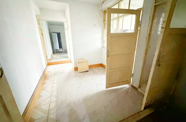 乐东拖拉机宿舍2室1厅61.62㎡25万二手房图片